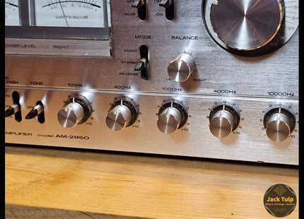 Akai AM-2950