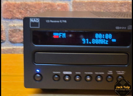 NAD C715