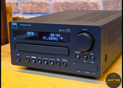 NAD C715