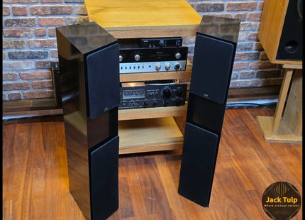 NHT Model 2.3a