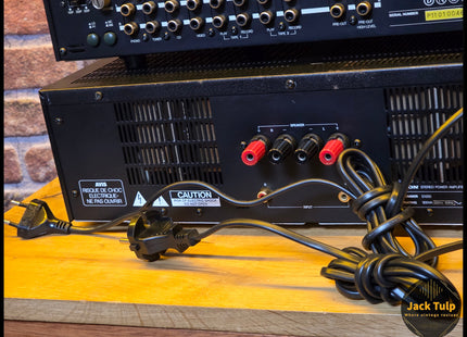 Proton D1200 Poweramplifier + 1100 Preamplifier