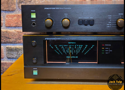 Proton D1200 Poweramplifier + 1100 Preamplifier