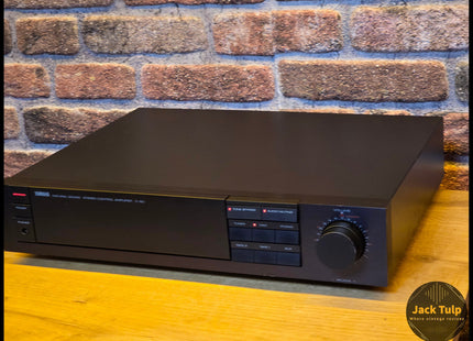 Yamaha C-60