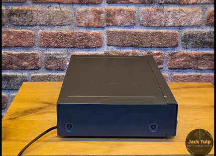 NAD 1000