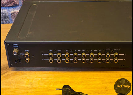 NAD 1000