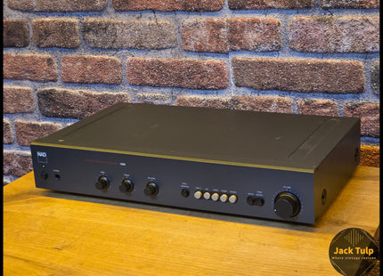 NAD 1000