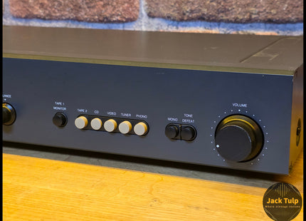 NAD 1000