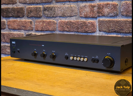 NAD 1000