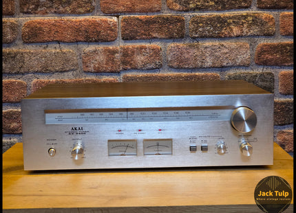 Akai AT-2400