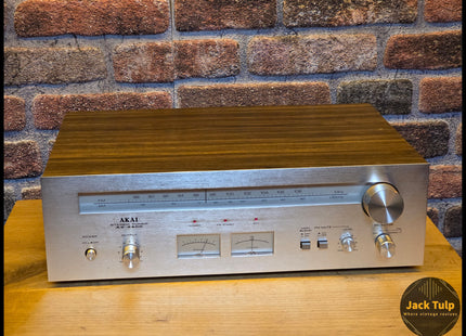 Akai AT-2400