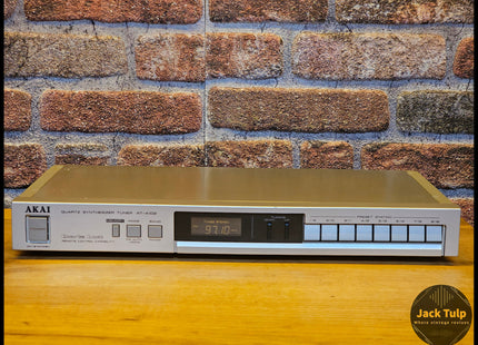 Akai AT-A102