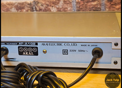 Akai AT-A102