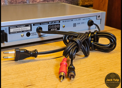 Akai AT-A102