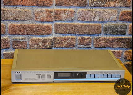 Akai AT-A102