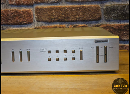 Aristona ST-2252