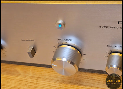 Rotel RA-212