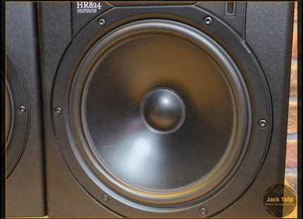 Mackie HR824