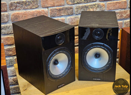 Fyne F301 black ash