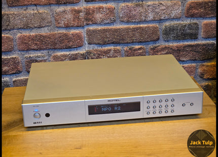 Rotel RT-02