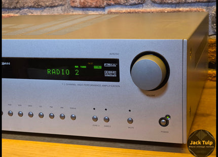 Arcam DiVa AVR250