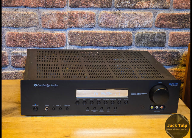 Cambridge Azur 540R