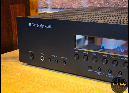 Cambridge Azur 540R