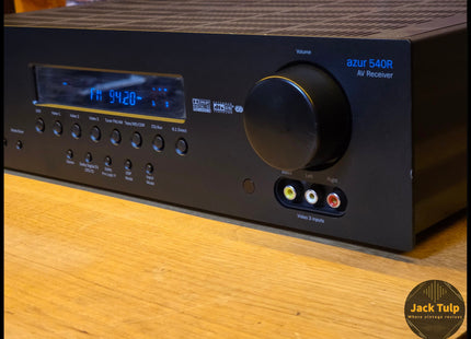 Cambridge Azur 540R