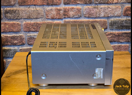 Onkyo HTR-548