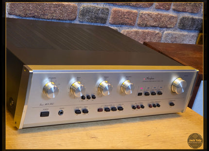 Accuphase E-204