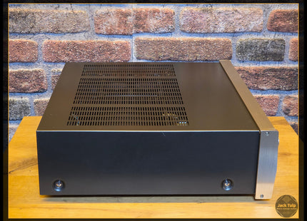 Accuphase E-204