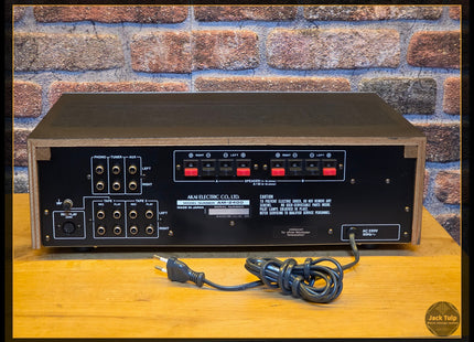 Akai AM-2400