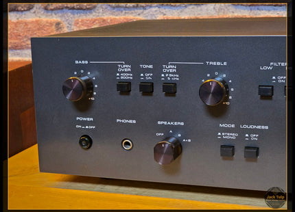 Akai AM-2400