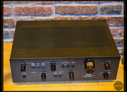 Akai AM-2400