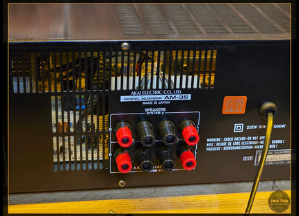 Akai AM-35