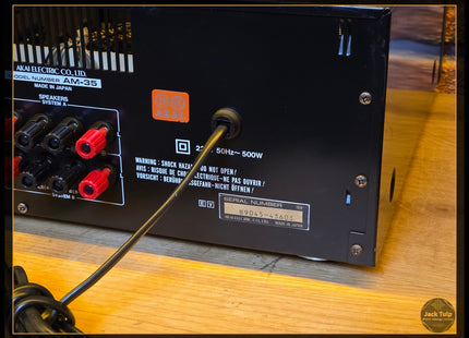 Akai AM-35