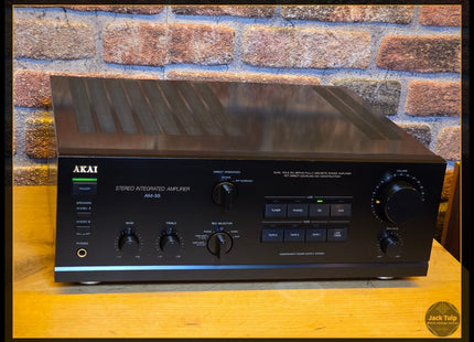 Akai AM-35