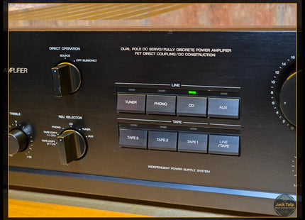 Akai AM-35