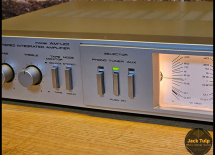 Akai AM-U01