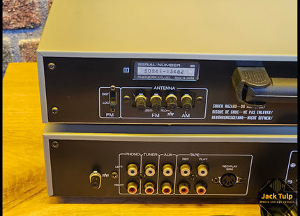 Akai AM-U01 + AT-K02