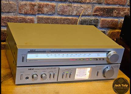 Akai AM-U01 + AT-K02