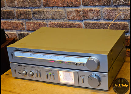 Akai AM-U01 + AT-K02