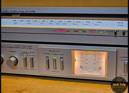 Akai AM-U01 + AT-K02