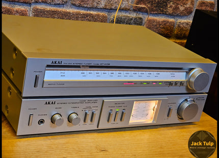 Akai AM-U01 + AT-K02