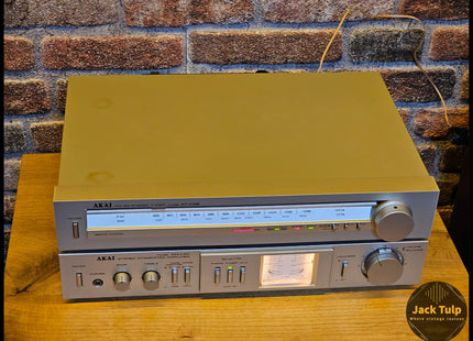 Akai AM-U01 + AT-K02
