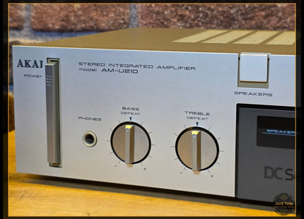 Akai AM-U210
