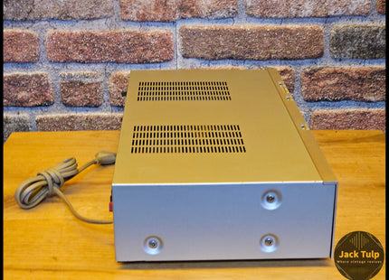 Akai AM-U210