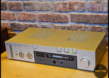 Akai AM-U210