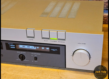 Akai AM-U210