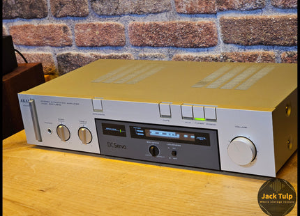 Akai AM-U210