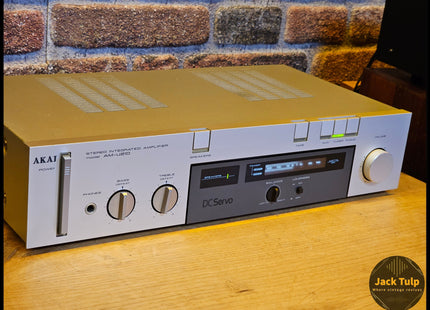 Akai AM-U210